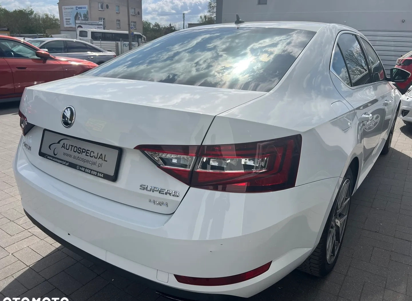 Skoda Superb cena 84900 przebieg: 145798, rok produkcji 2016 z Dukla małe 466